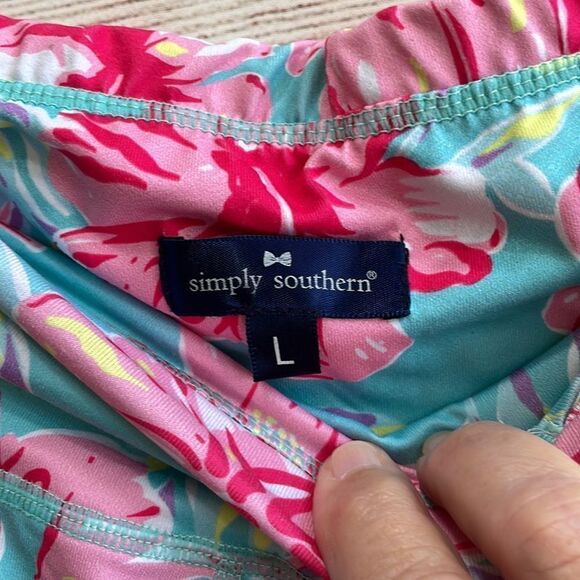 SIMPLY SOUTHERN LEGGINGS IN FLORAL PRINT - Picture 4 of 5